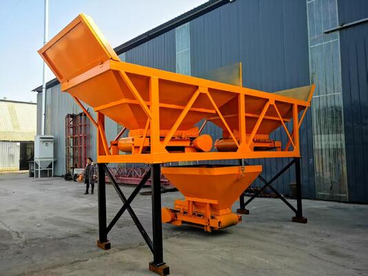 PLD800 type two-bin concrete batching machine, concrete mixing station, concrete batching machine, automatic batching machine.